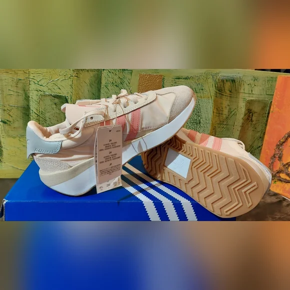 adidas Women’s Cream Sneakers with Pink Stripes and Gum Outsole - Picture 6 of 8